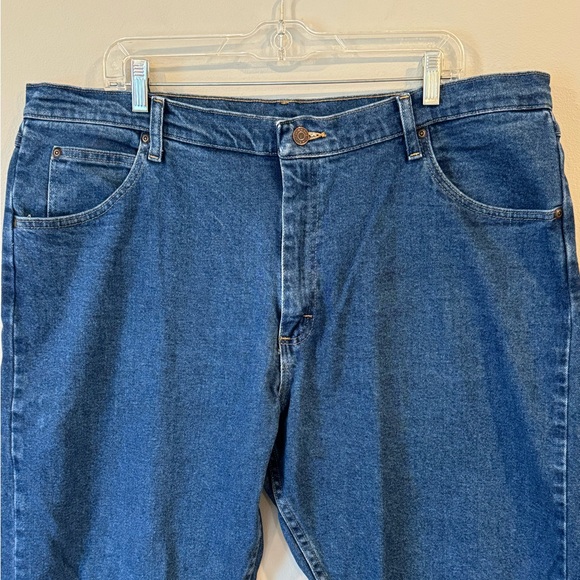 Wrangler Jeans Men's 40x29 Blue 1097FXVMD Relaxed Fit Medium Wash Denim - Picture 2 of 7